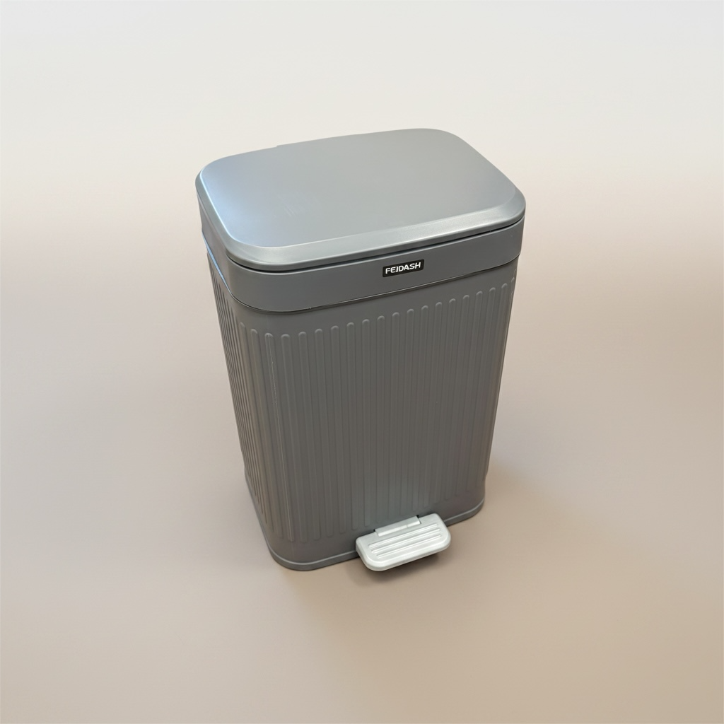 Click or Step Trash Can