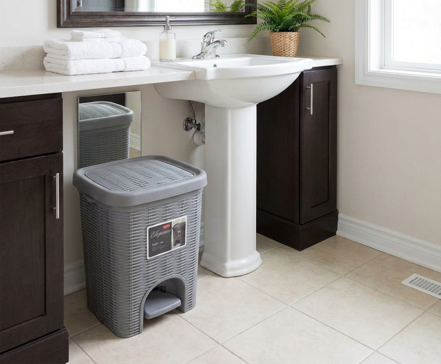 Bathroom Dustbin